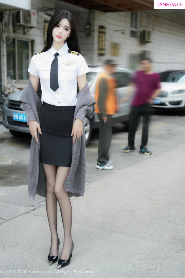   [XiuRen]高清写真图 2024.10.25 No.9349 Erikaki第2张图片